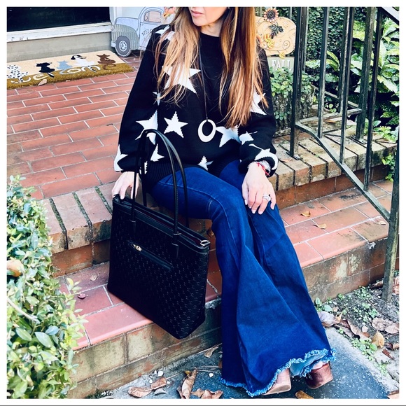 Fabulous relaxed Fit Star Sweater - Picture 4 of 9